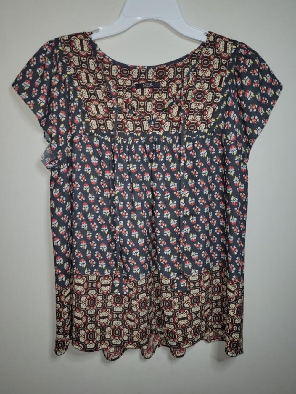 NYDJ Medium Short Sleeve Tie Neck Floral Print Blouse